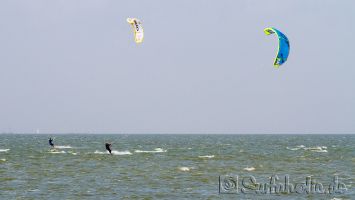 Kitesurfen in Hindeloopen auf dem Ijsselmeer