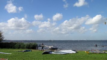 Windsurfen in Strand Horst, Harderwijk, Veluwemeer
